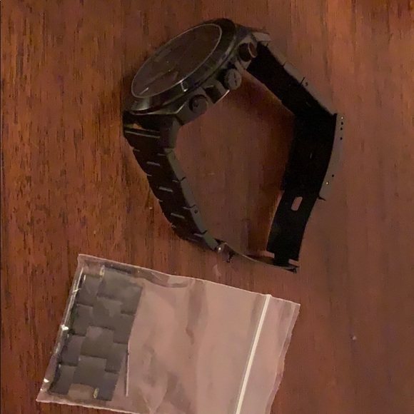 FOSSIL WATCH WITH BOX - Picture 3 of 6